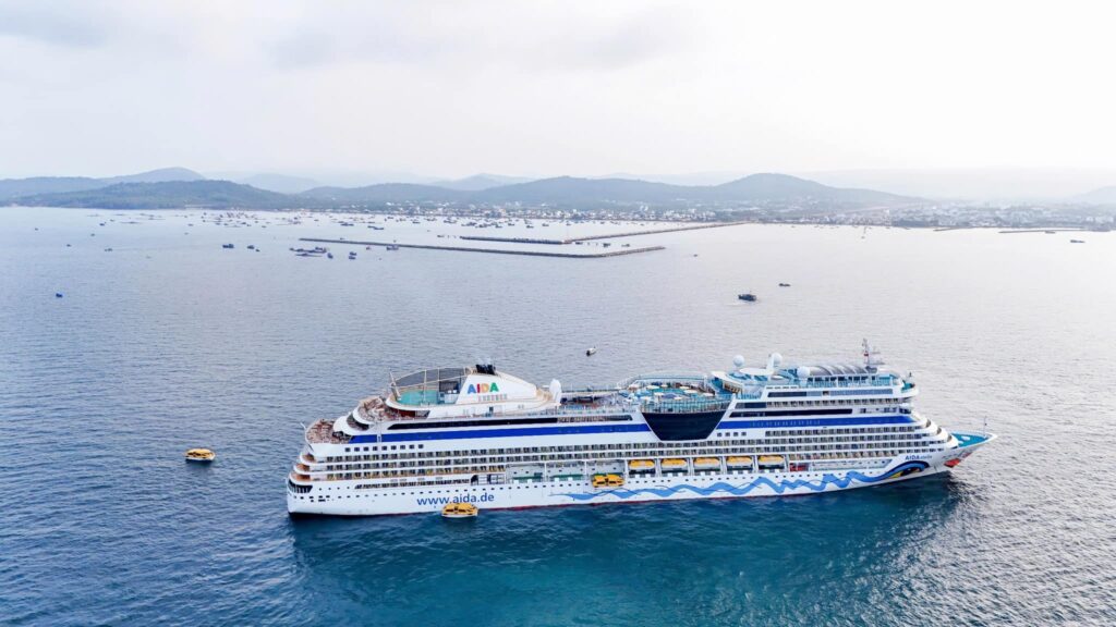 cruise travel Phu Quoc