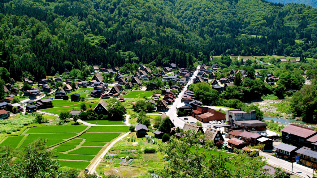 Shirakawago Gifu spring
